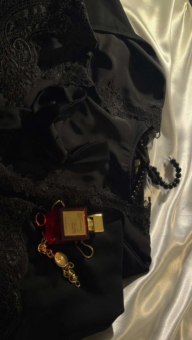 Shadow Lace Abaya